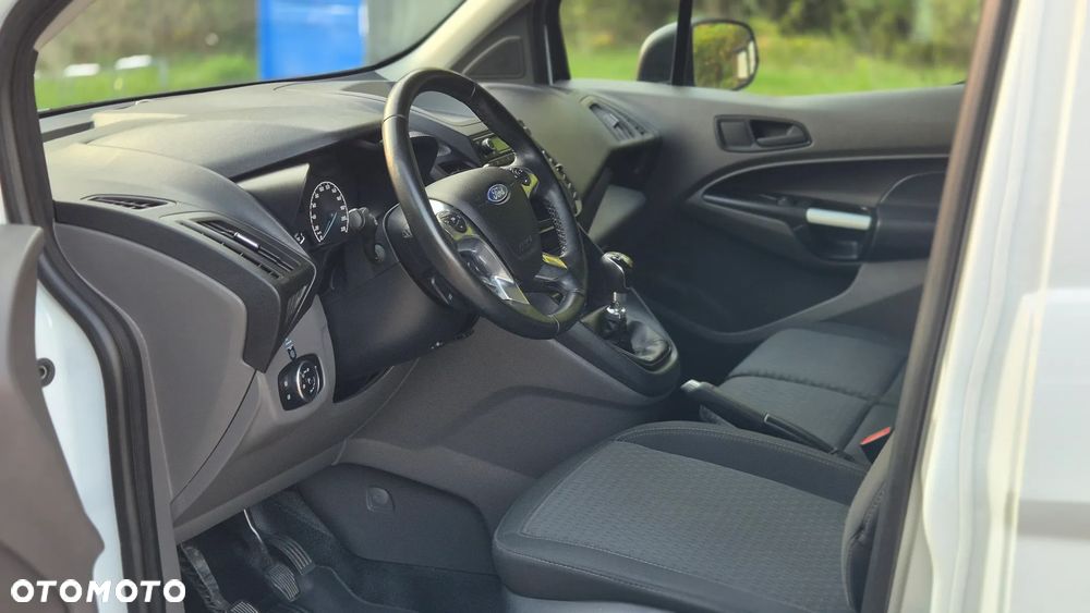 Ford Connect - 25