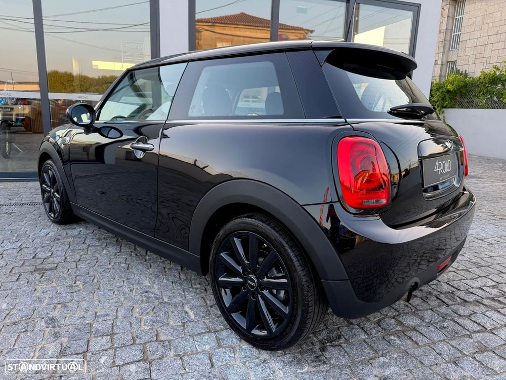 MINI 3 Portas One D - 28