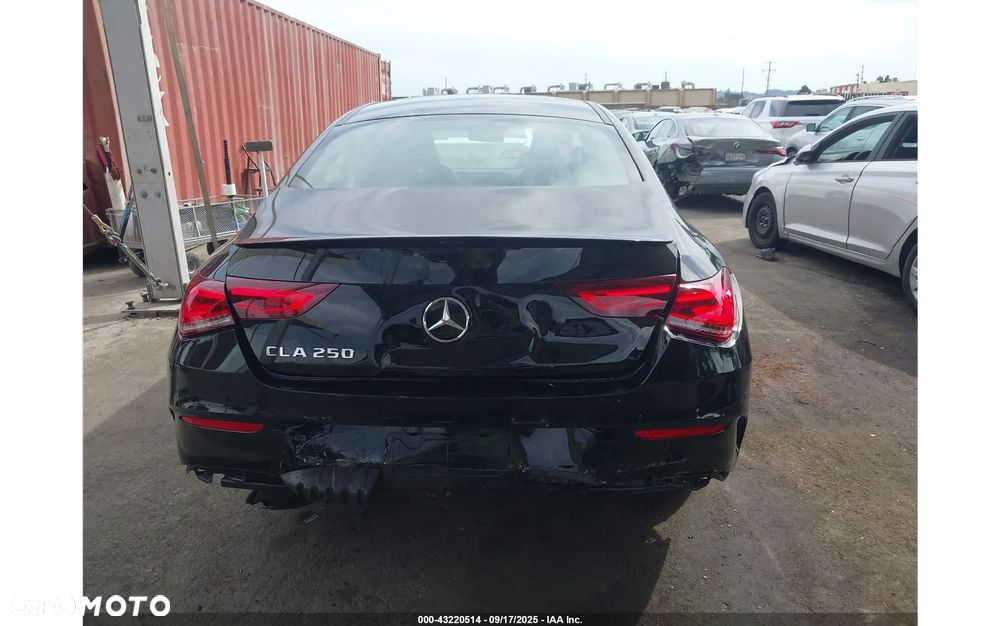 Mercedes-Benz CLA - 6