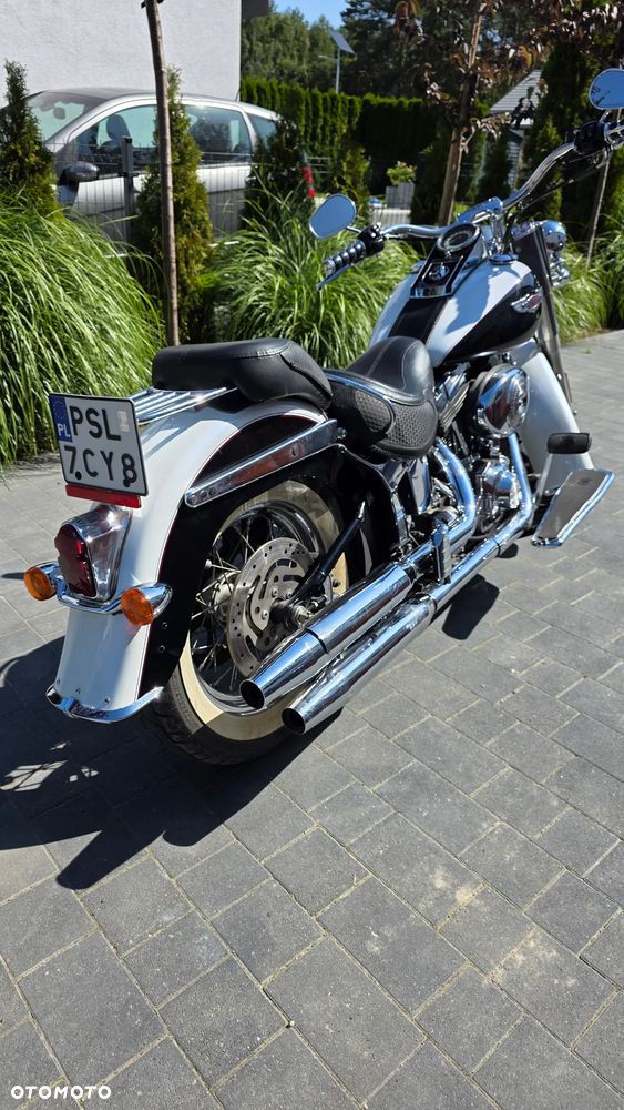Harley-Davidson Softail Deluxe - 2