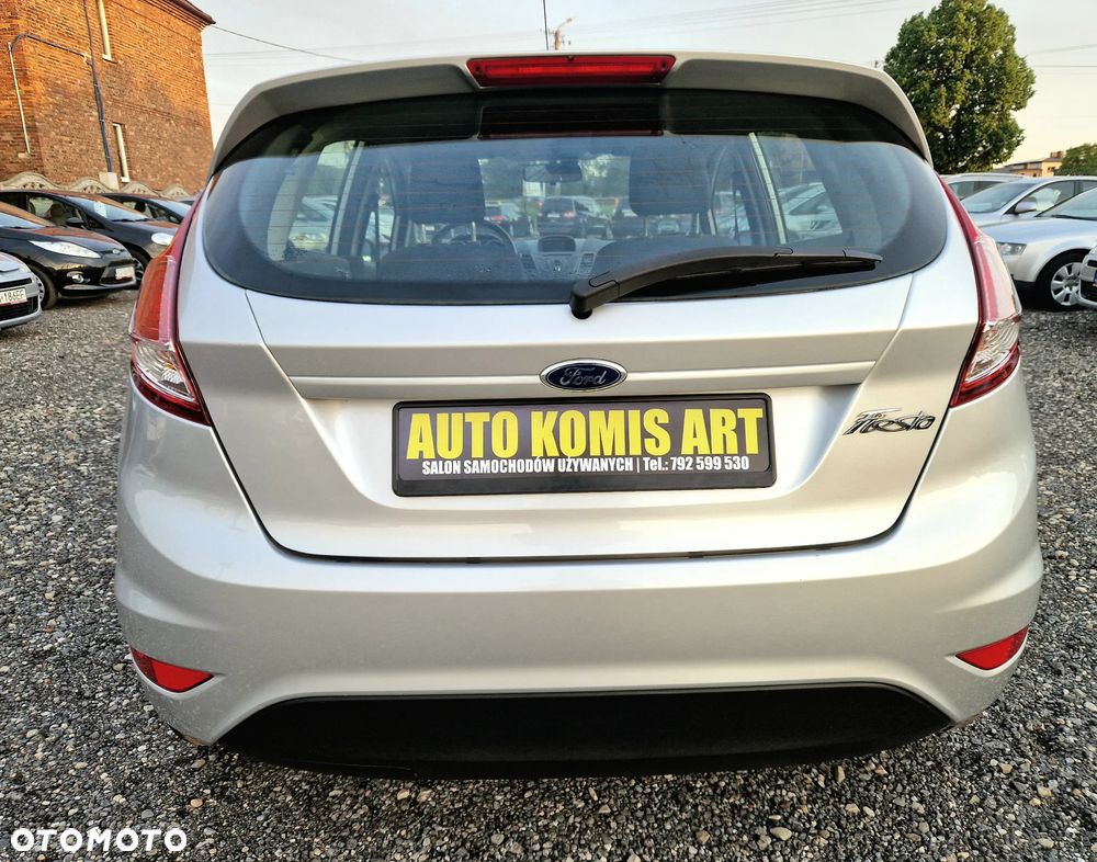 Ford Fiesta 1.25 Ghia - 9