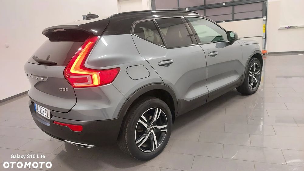 Volvo XC 40 D3 R-Design - 3
