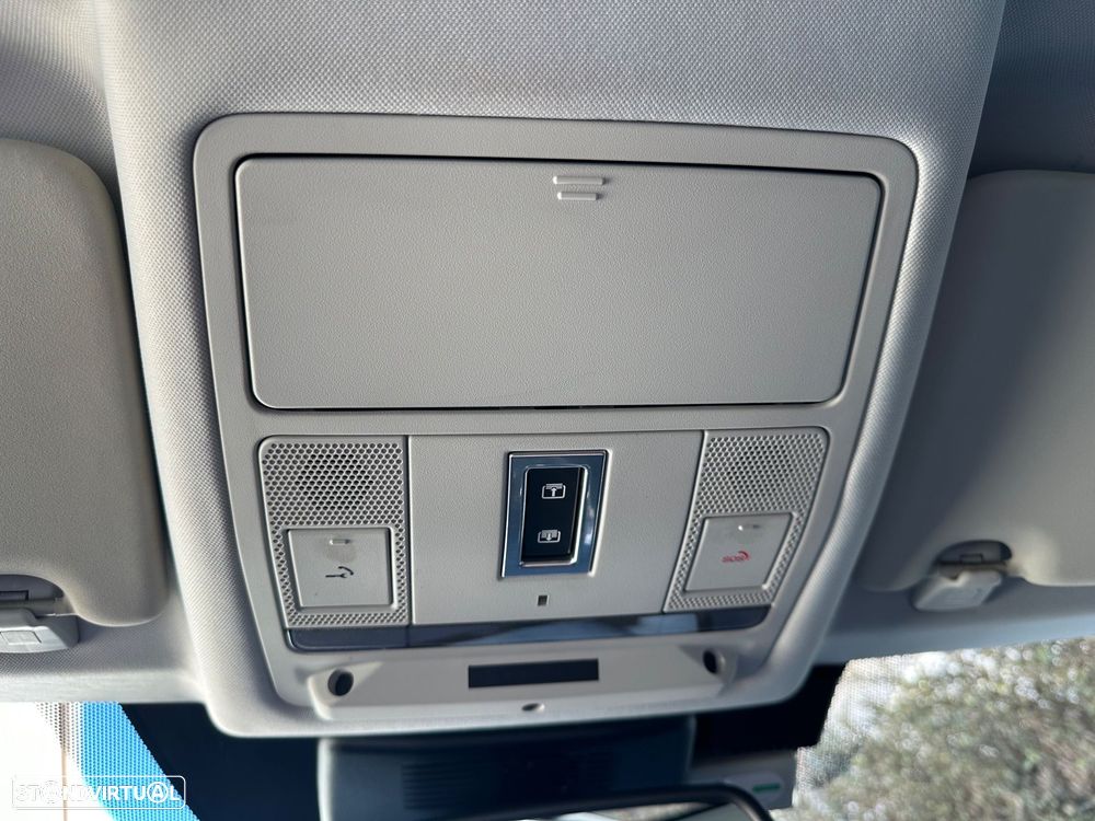 Land Rover Discovery Sport 2.0 eD4 HSE - 13