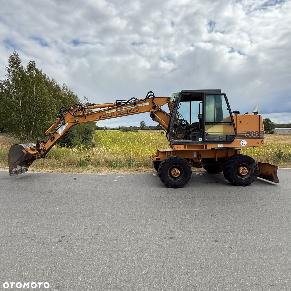 Case Poclain 588 14 ton koparka obrotówka kołowa - 9