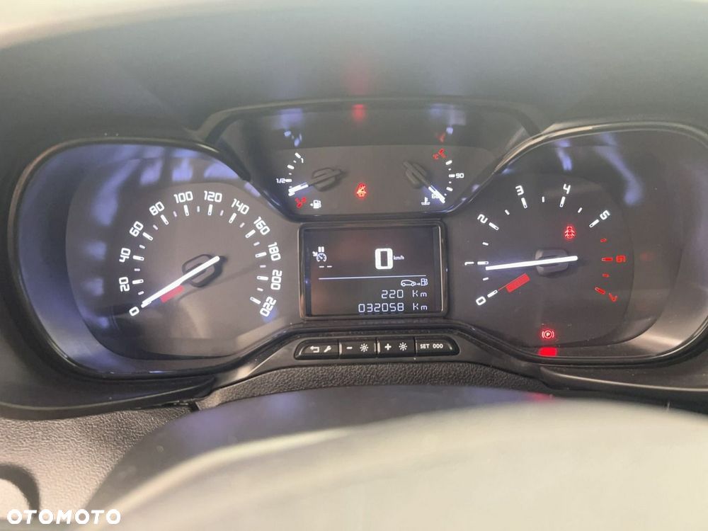 Toyota Proace City - 16