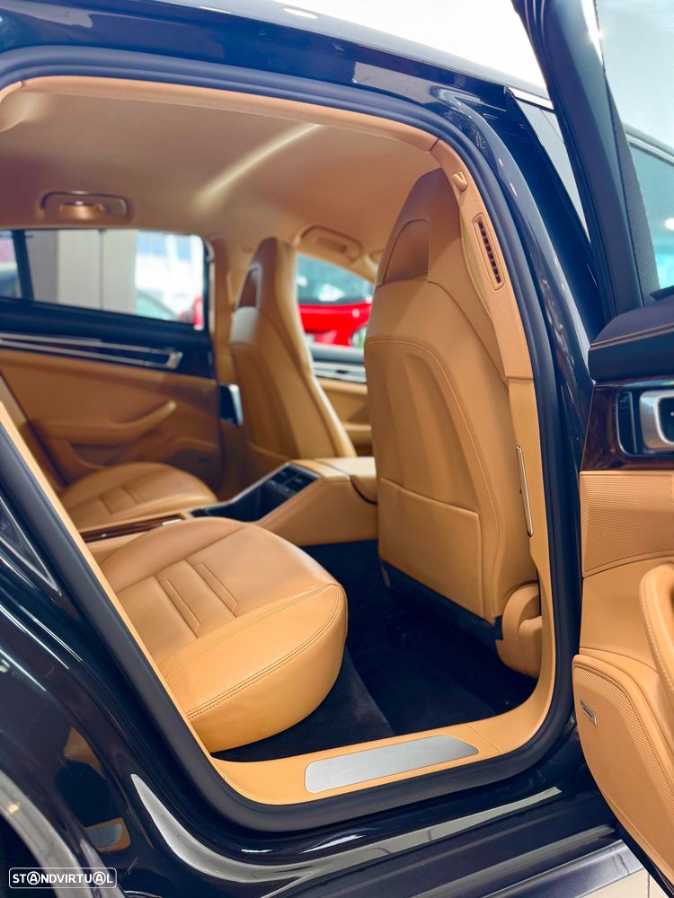 Porsche Panamera - 27