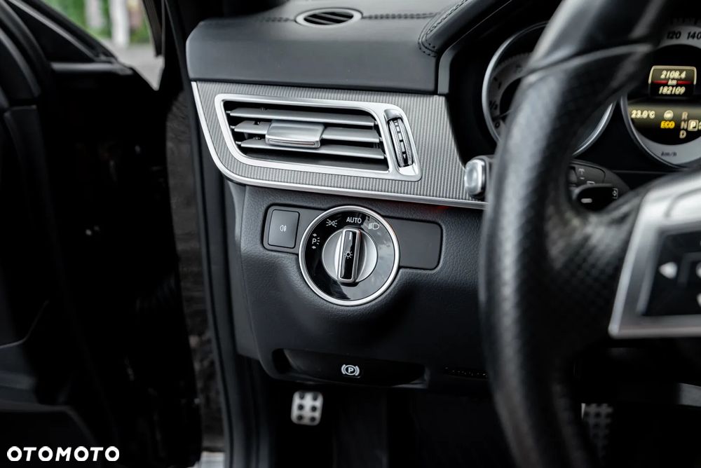 Mercedes-Benz Klasa E 400 4Matic 7G-TRONIC Avantgarde - 25