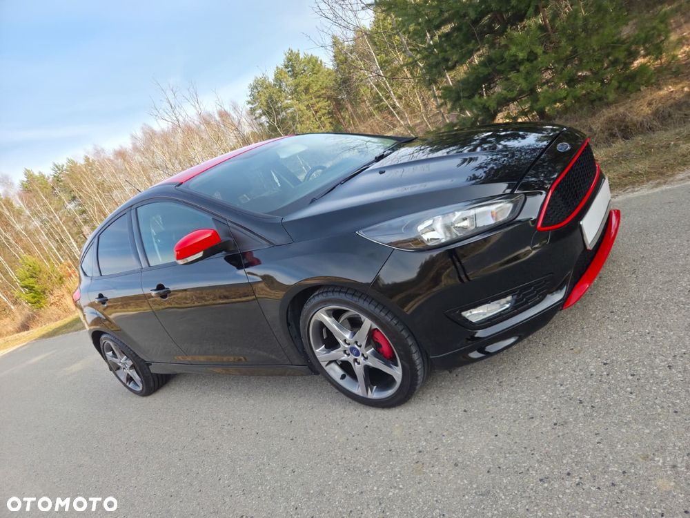 Ford Focus 1.0 EcoBoost ST-Line Red ASS - 1