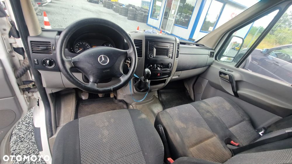 Mercedes-Benz SPRINTER - 6