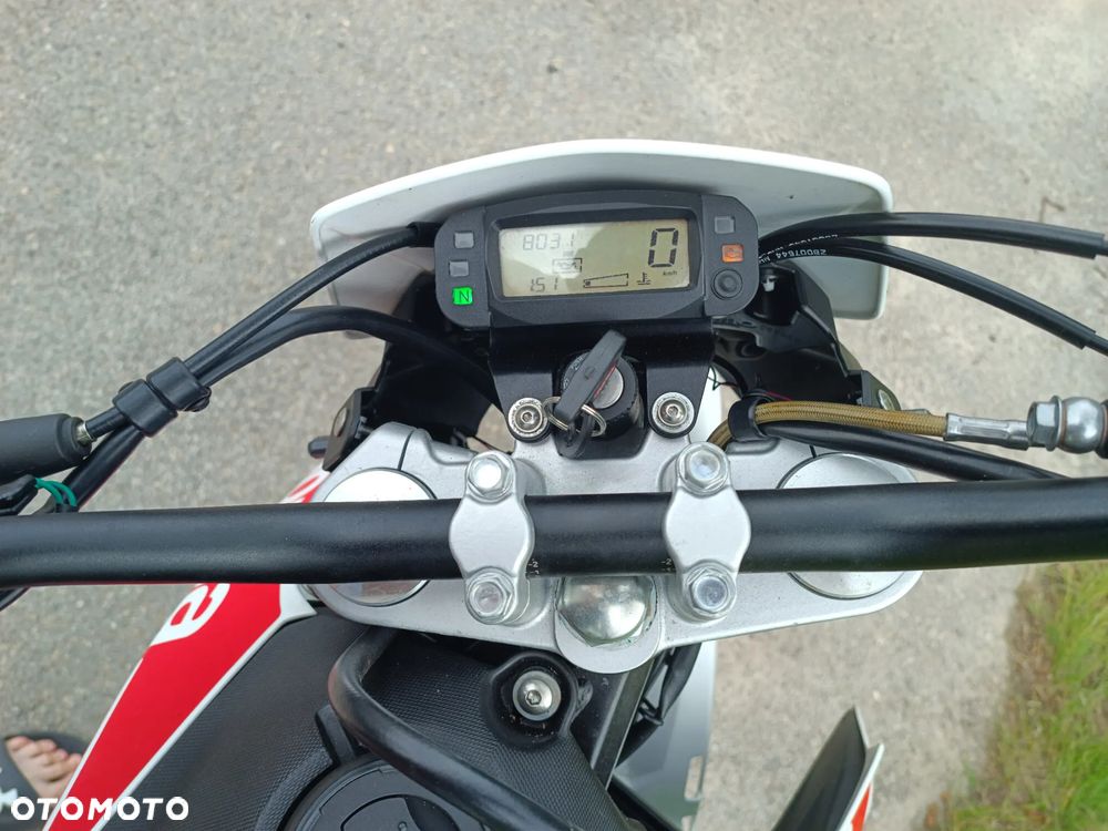 Aprilia SX