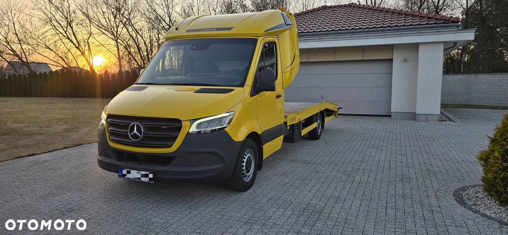 Mercedes-Benz Sprinter - 2