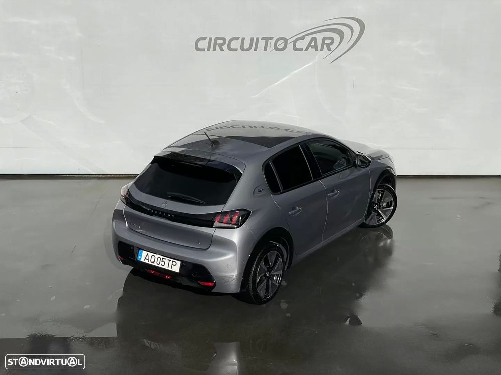 Peugeot e-208 50 kWh GT - 13