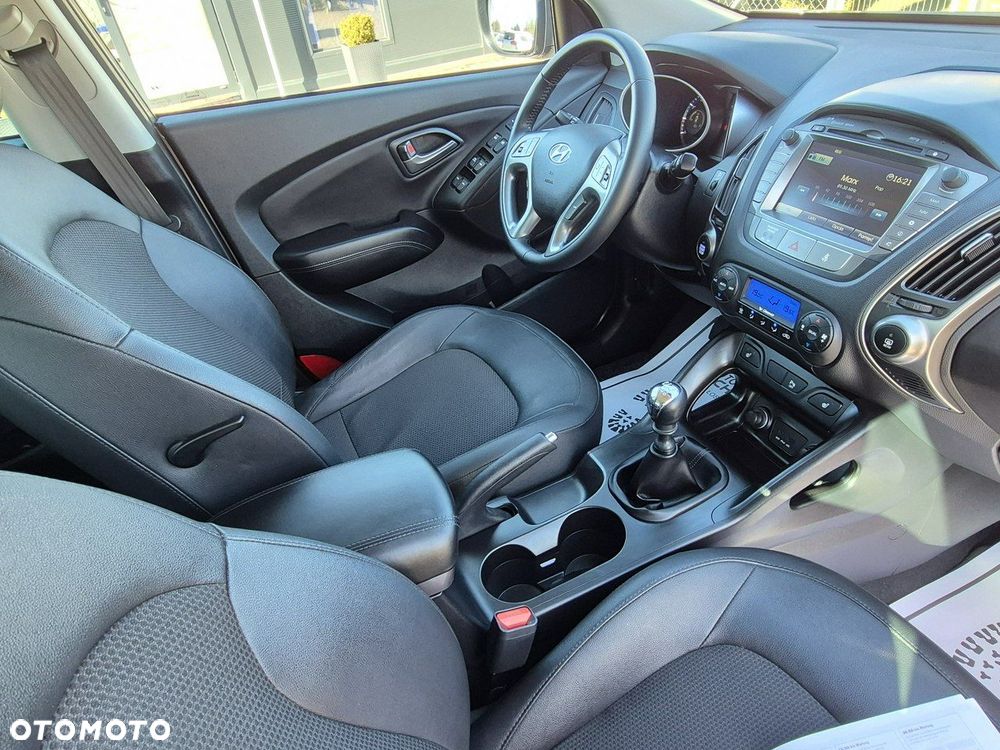 Hyundai ix35 - 25