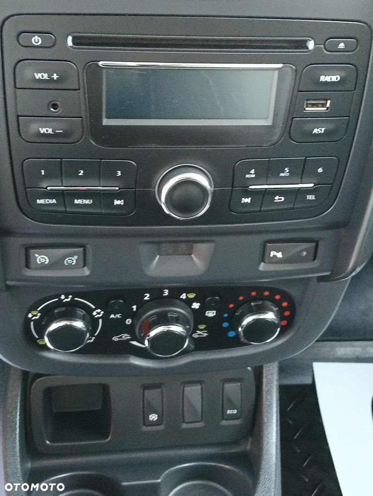 Dacia Duster SCe 115 2WD Comfort - 14