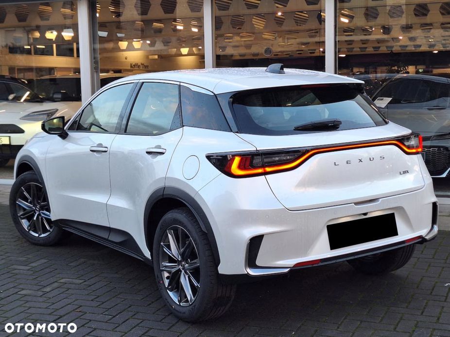 Lexus LBX 1.5 Hybrid Elegant - 4