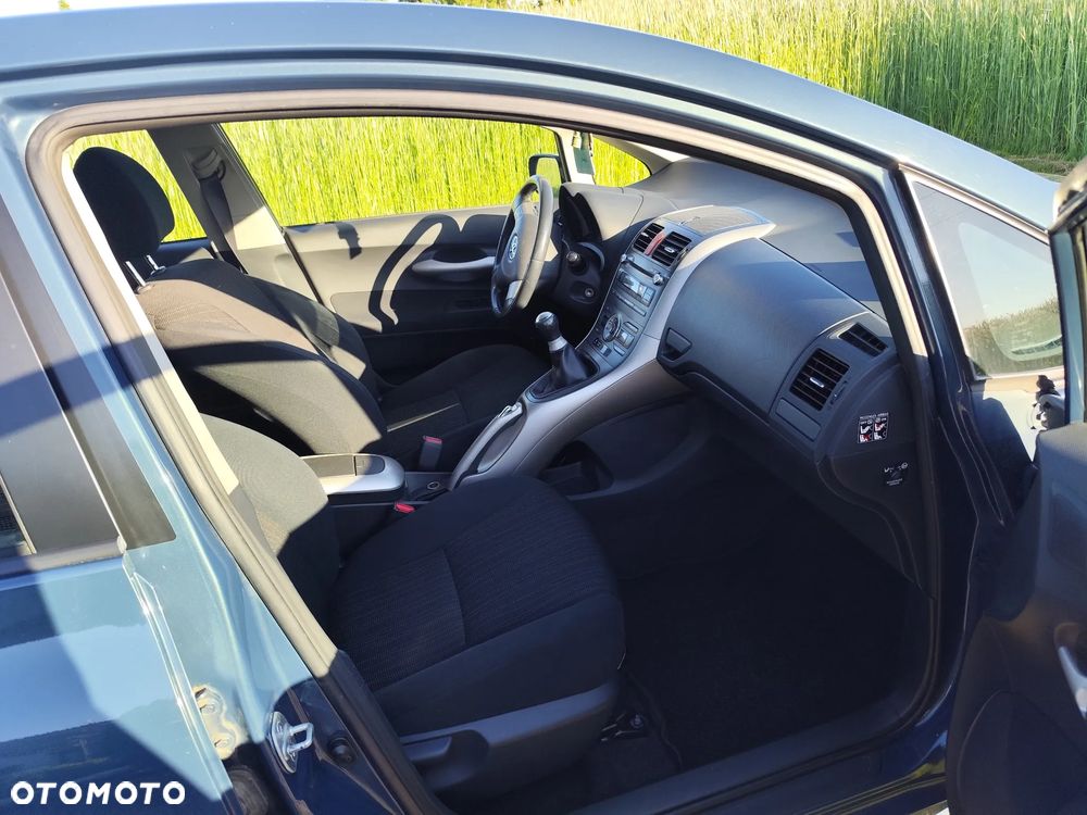 Toyota Auris 1.4 VVT-i - 6