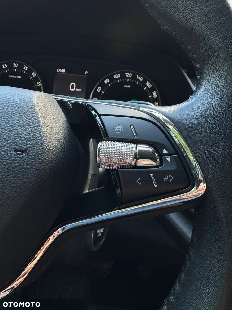 Skoda Octavia 2.0 TDI Ambition DSG - 19