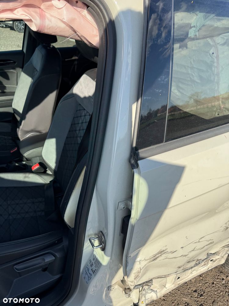 Volkswagen T-Roc 2.0 TDI SCR 4MOTION DSG R-Line - 31