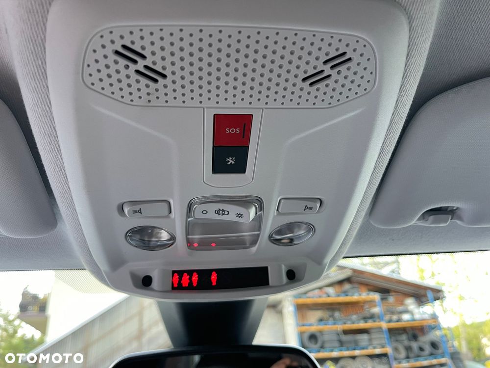 Peugeot 208 PureTech 100 Active - 21