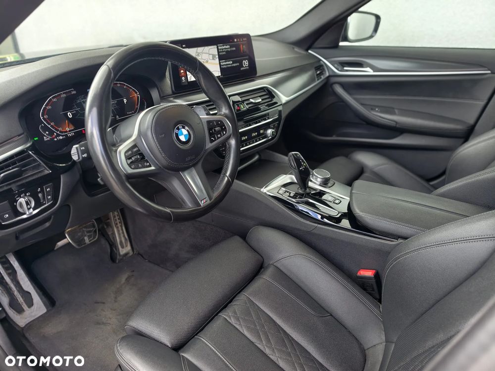 BMW Seria 5 520d xDrive M Sport sport - 5