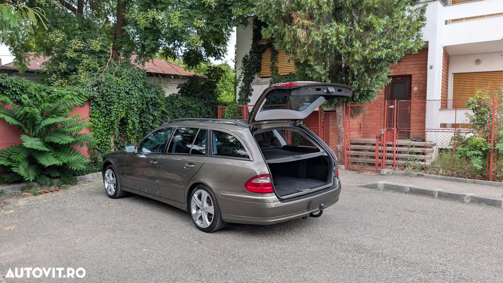 Mercedes-Benz E - 7
