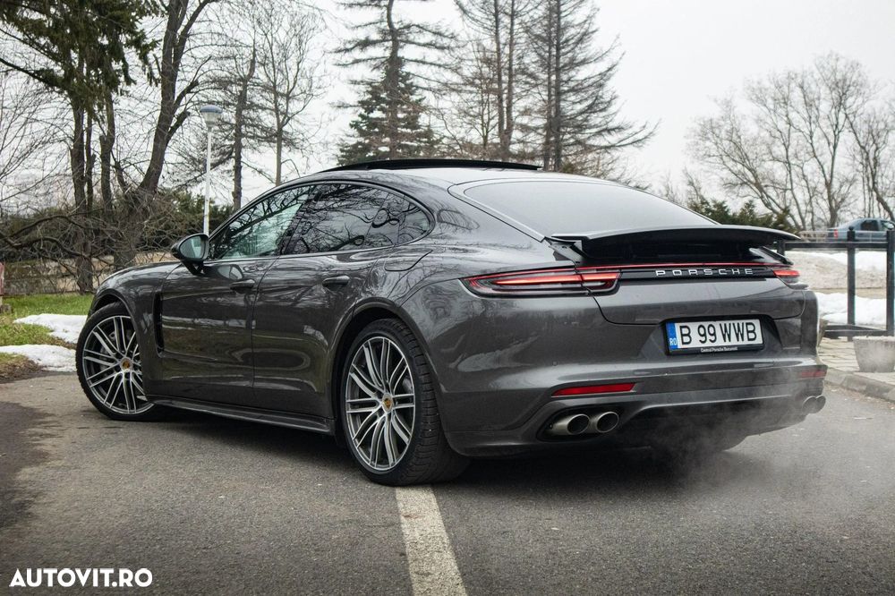 Porsche Panamera 4 E-Hybrid - 2