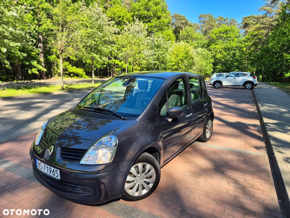 Renault Modus - 10