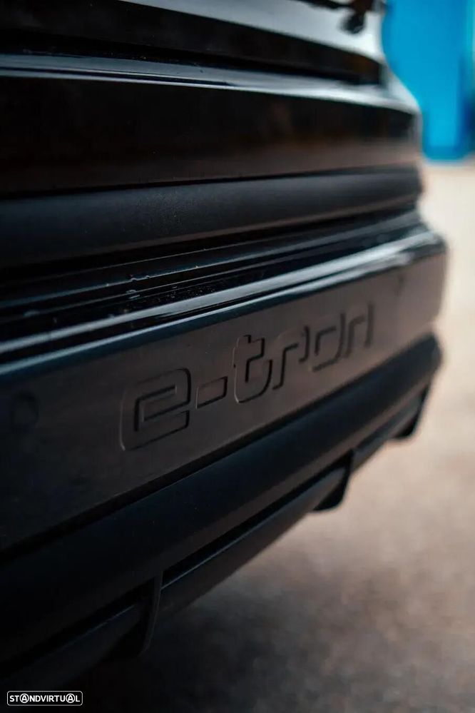 Audi Q4 e-tron 45 quattro - 10