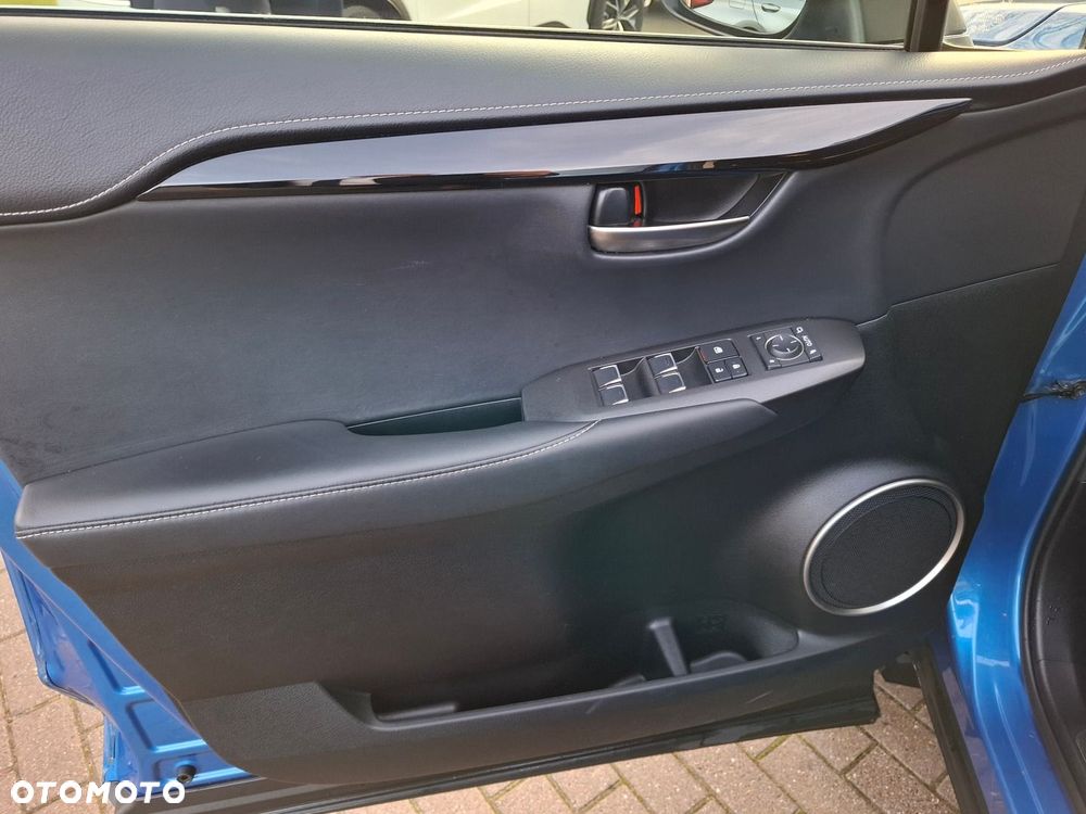 Lexus NX 300h Optimum AWD - 12