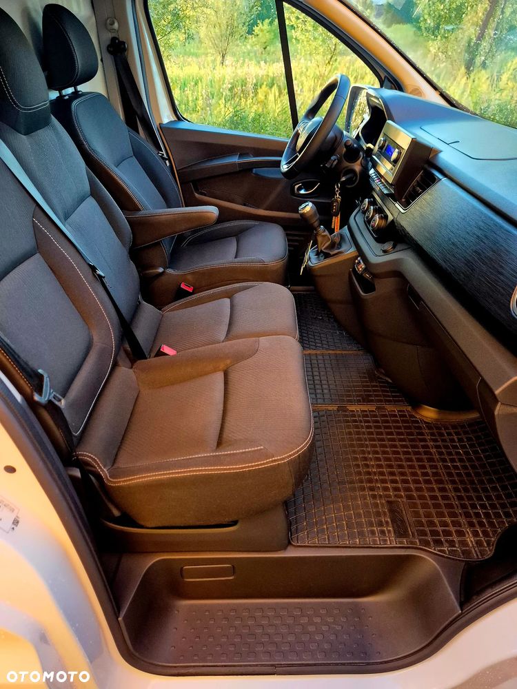 Renault Trafic - 14