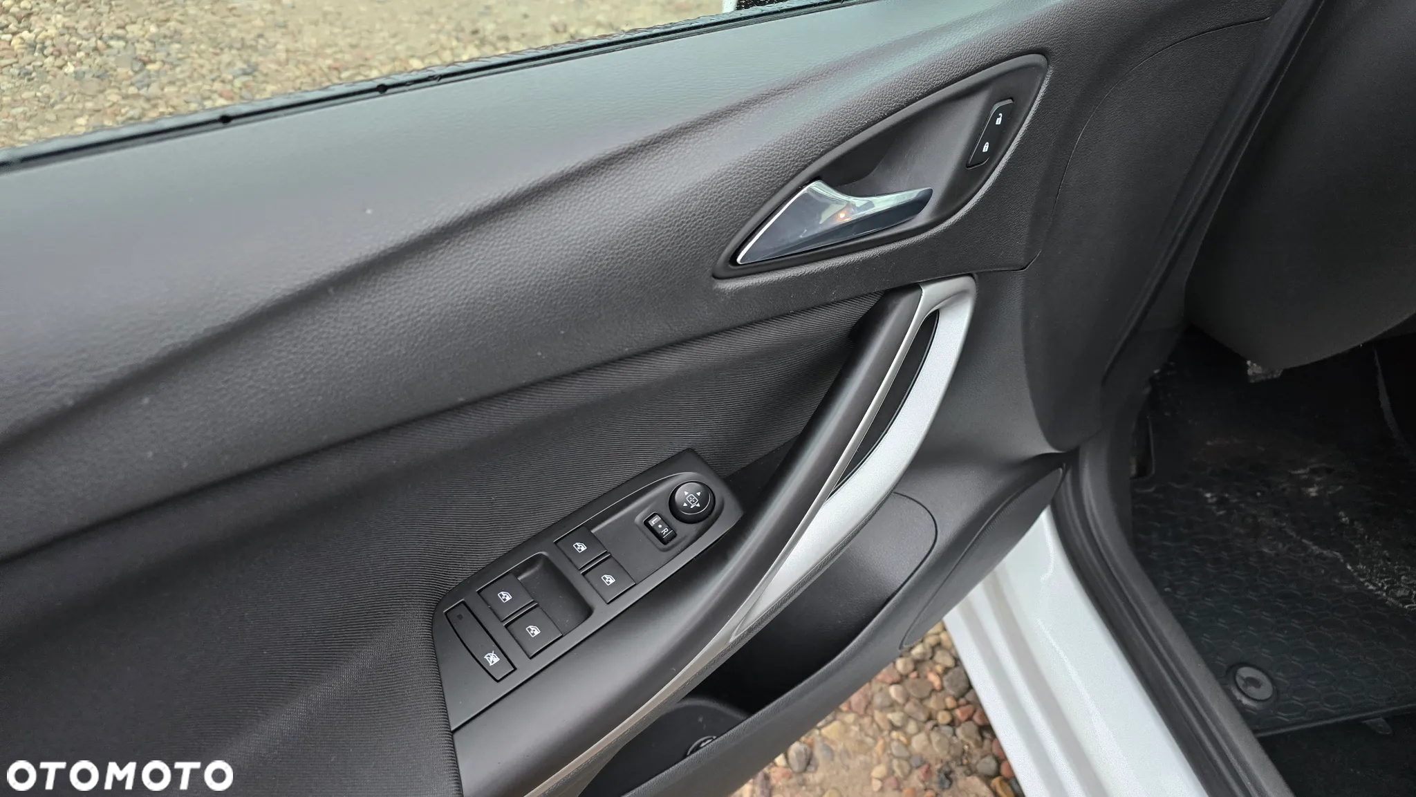 Opel Astra V 1.4 T Dynamic - 8
