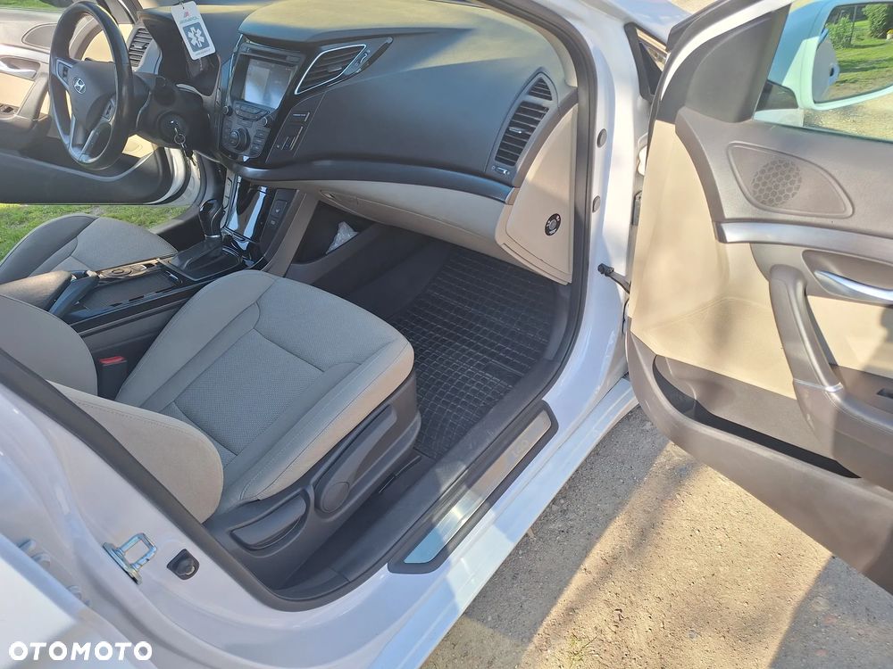 Hyundai i40 1.7 CRDi Comfort DCT - 17