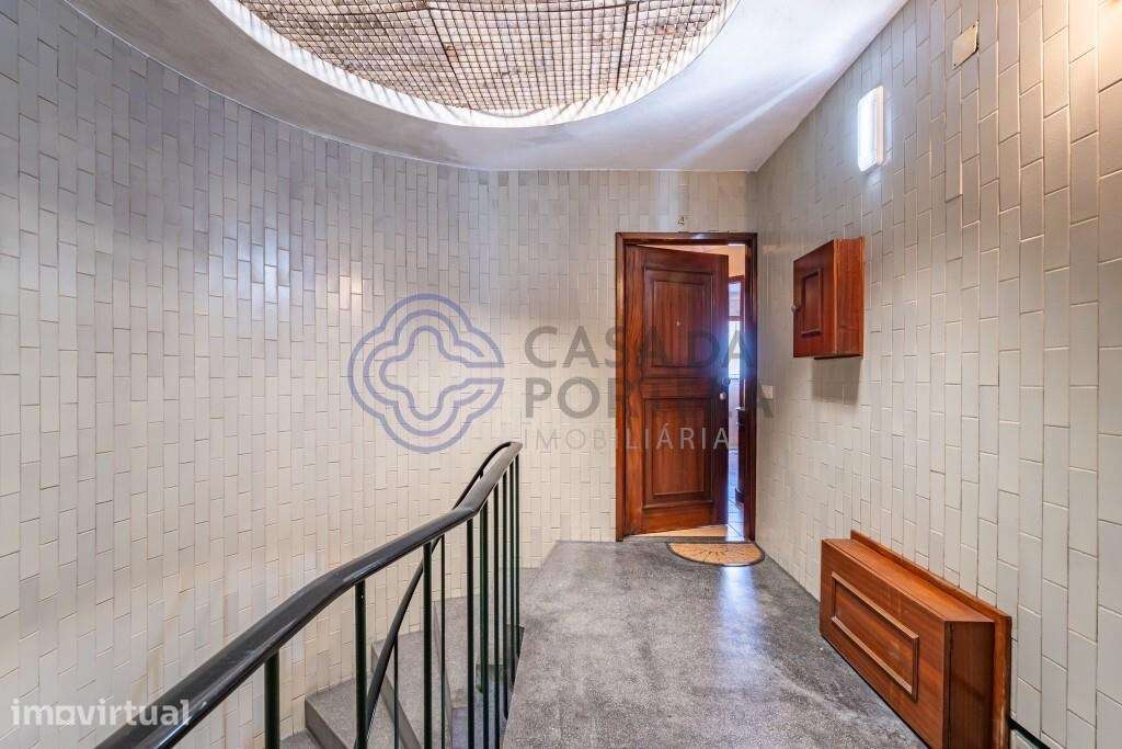 Apartamento T1 areas generosas centro Porto - Grande imagem: 3/21