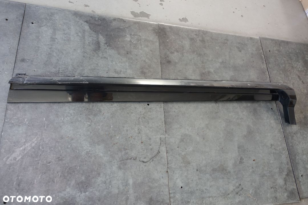 LISTWA PROGOWA PRAWA KUGA MK2 ST - 2