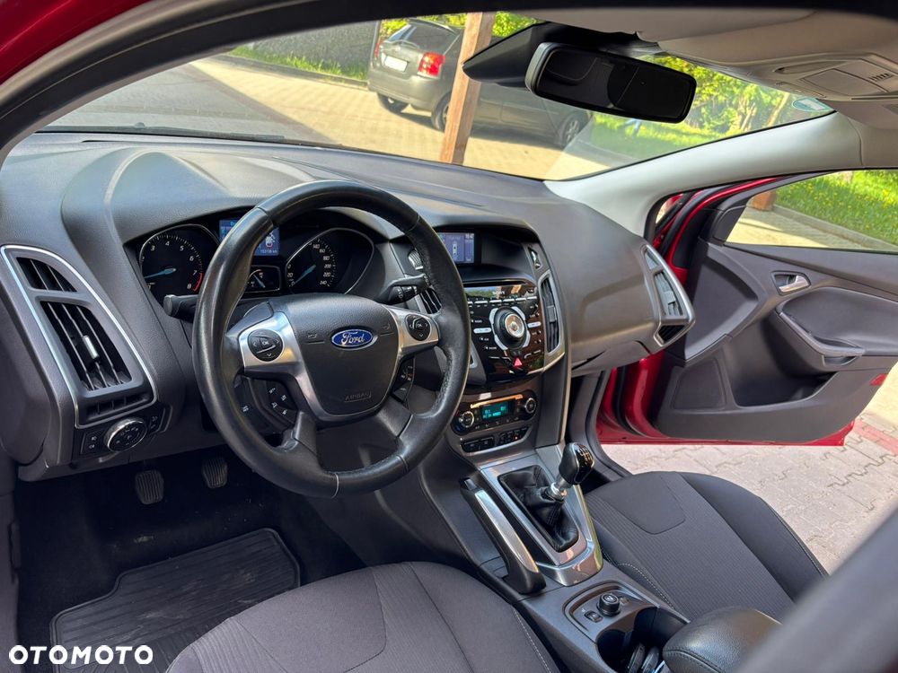 Ford Focus 1.6 EcoBoost Start-Stopp-System Titanium - 36