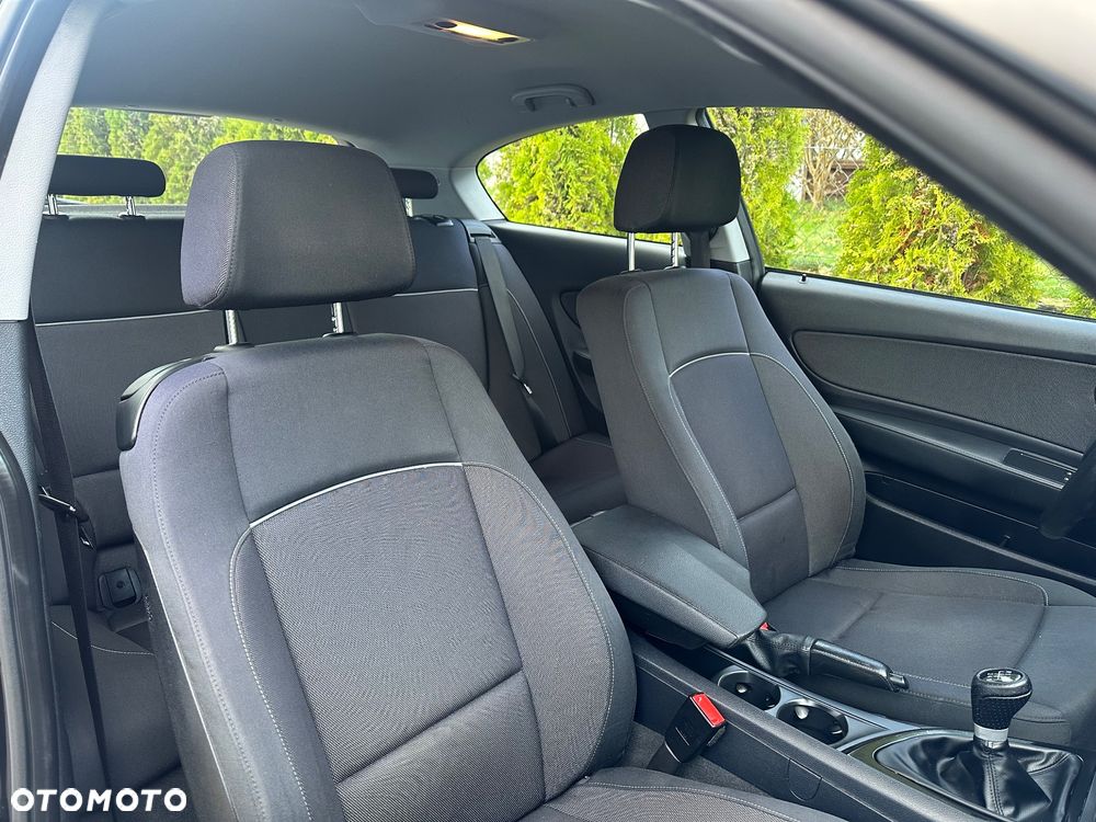 BMW Seria 1 - 16