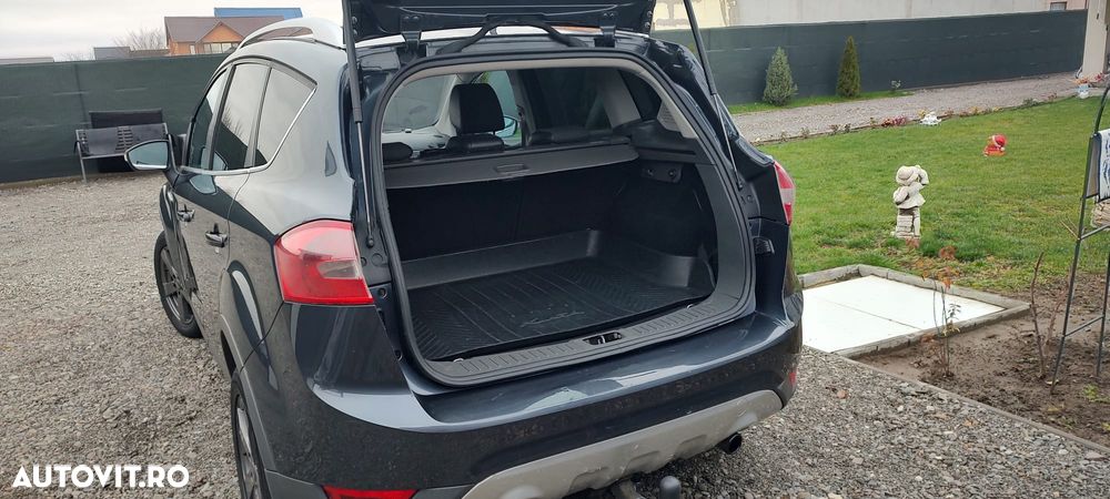 Ford Kuga 2.0 TDCi 2x4 Titanium - 34