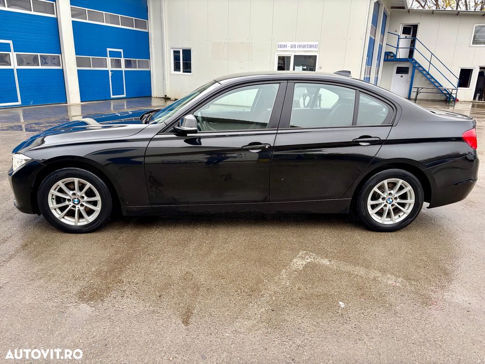 BMW Seria 3 318d Touring Aut. - 1