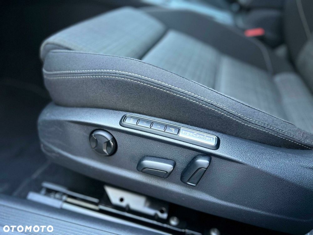 Volkswagen Passat 1.5 TSI EVO Business DSG - 17