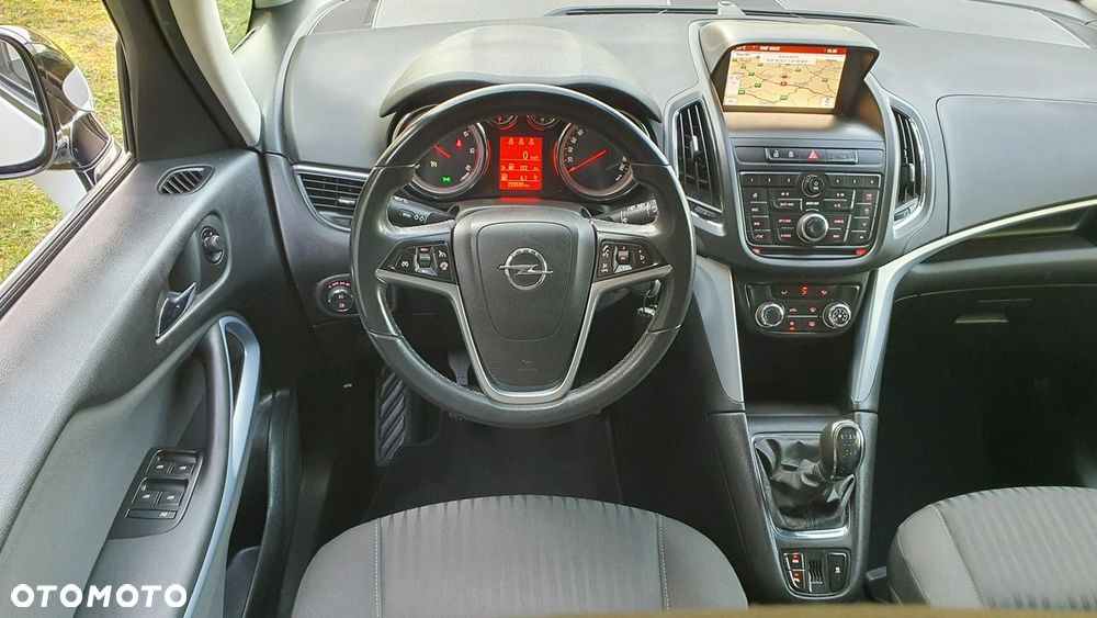 Opel Zafira - 18