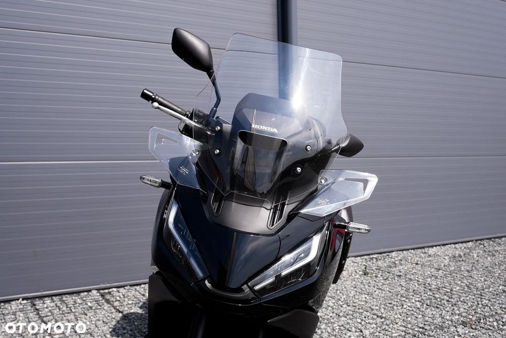 Honda NT - 8