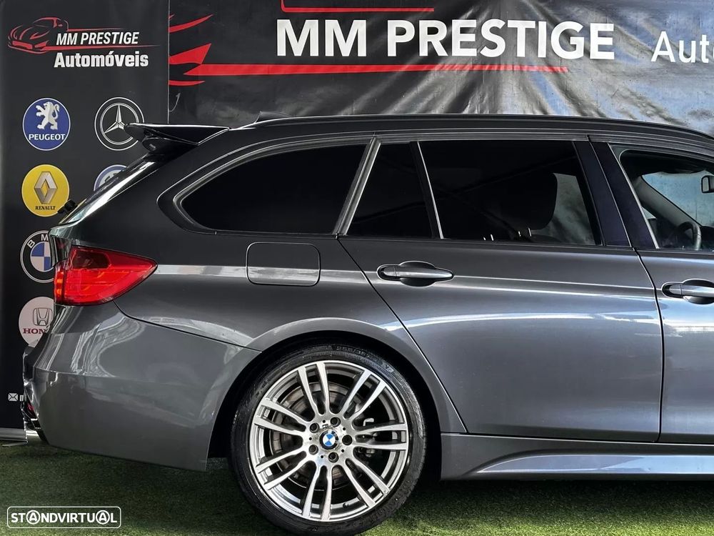 BMW 320 d Touring Pack M - 23