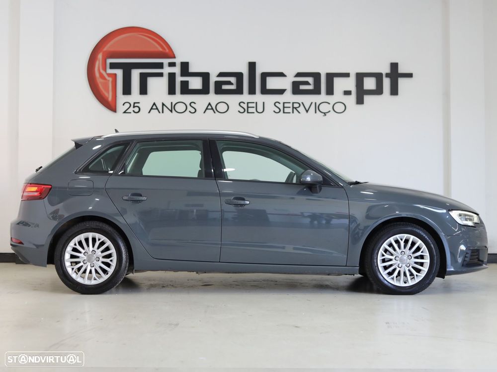 Audi A3 Sportback 2.0 TDI - 4