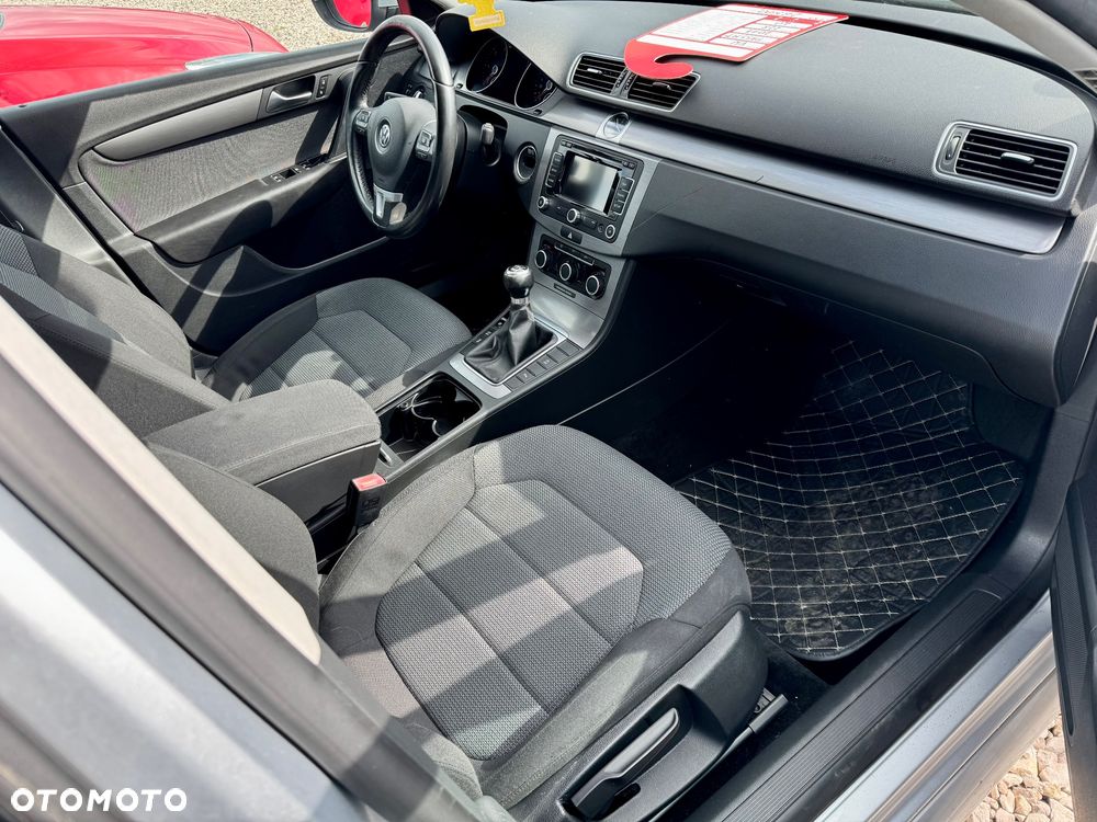 Volkswagen Passat - 6