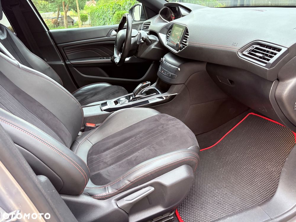 Peugeot 308 - 14