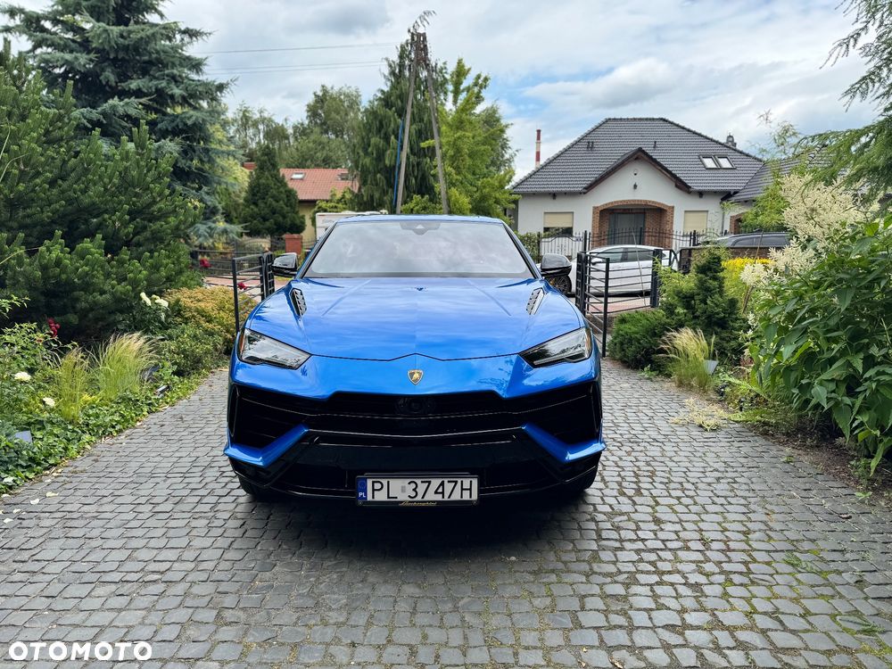 Lamborghini Urus - 3