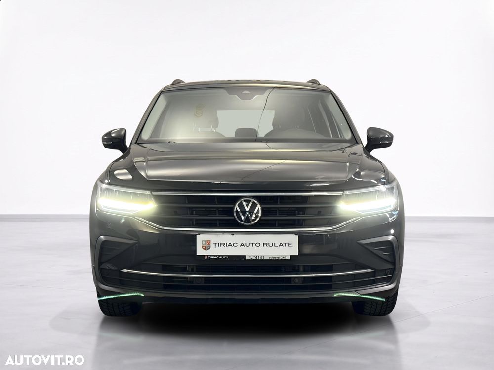 Volkswagen Tiguan - 9