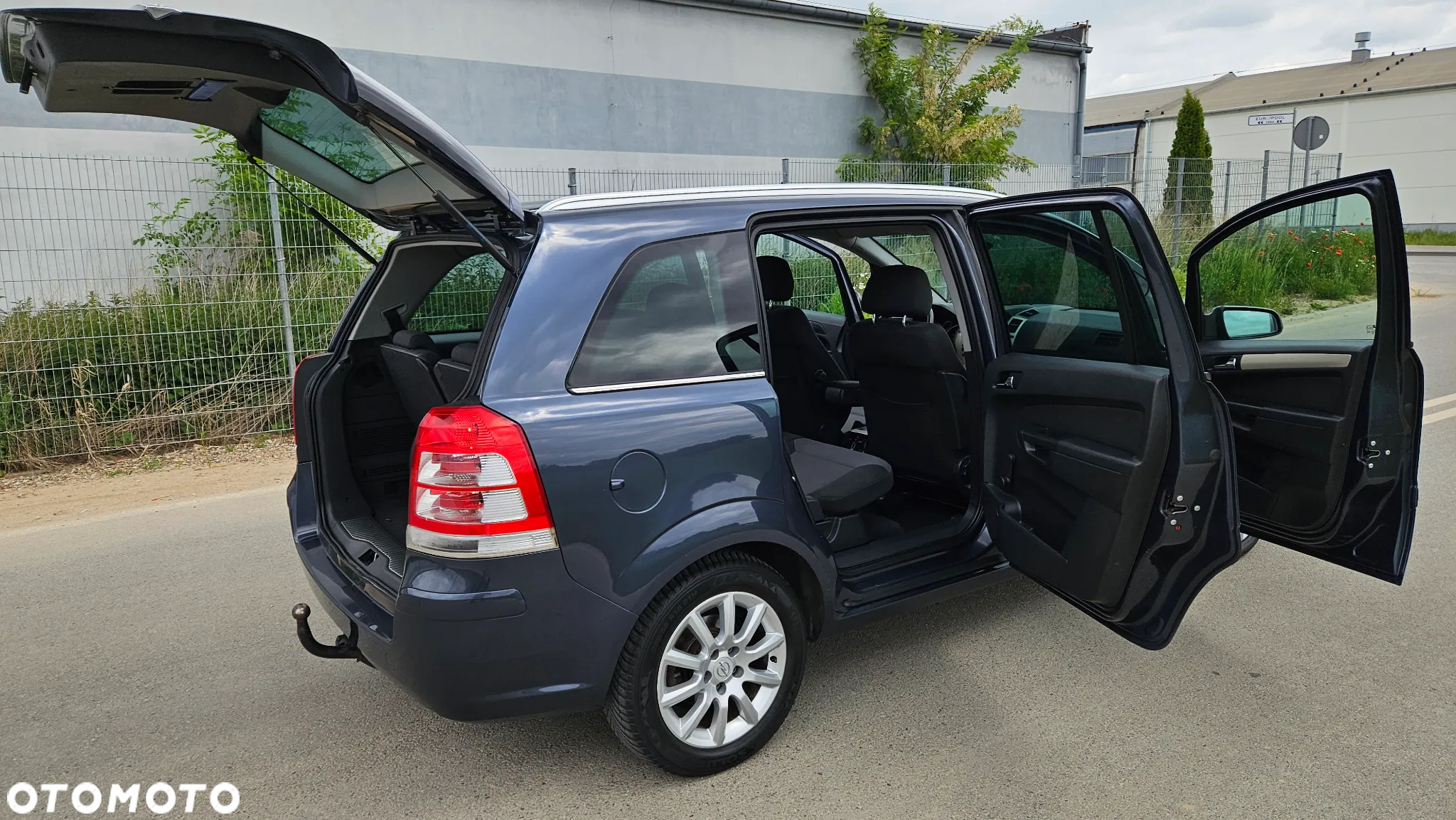 Opel Zafira 1.8 Cosmo - 17