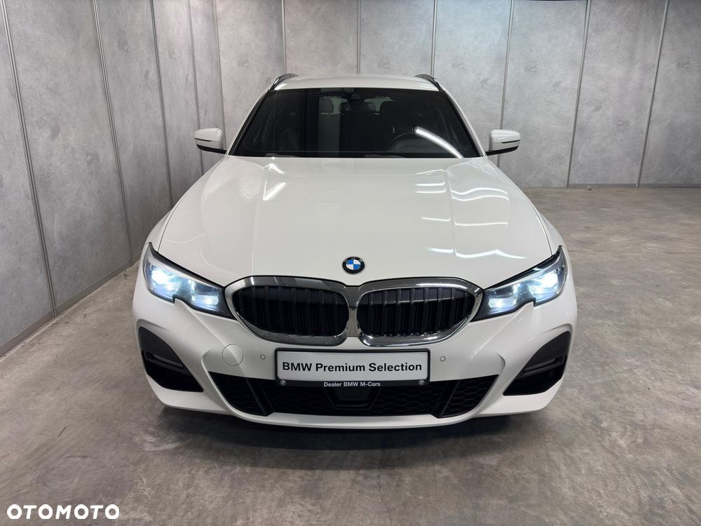 BMW Seria 3 330i xDrive M Sport sport - 3