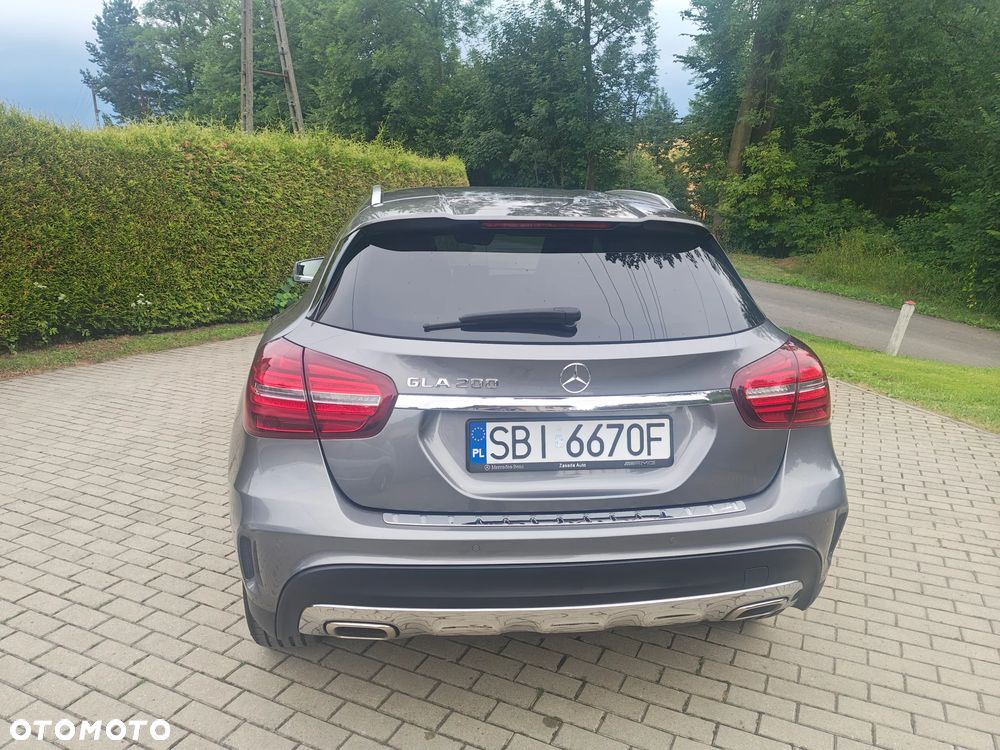 Mercedes-Benz GLA 200 7G-DCT Edition 1 - 5